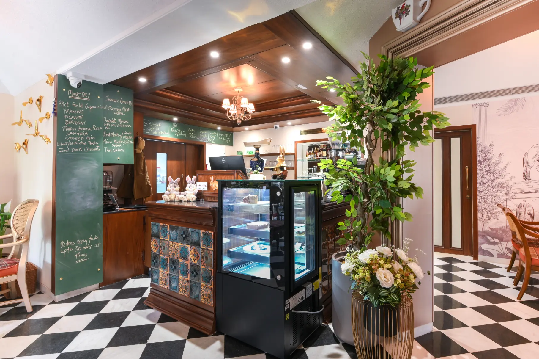 Warm Restaurant Space
