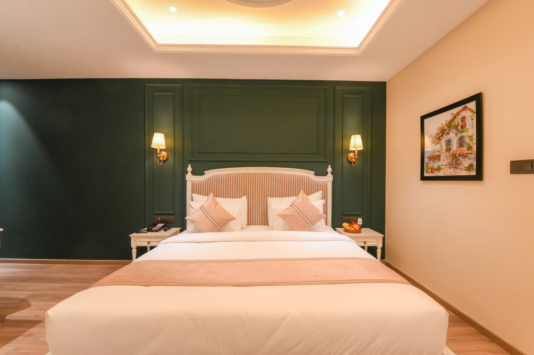 Grand Luxury Room - Wardrobe & Vanity Area