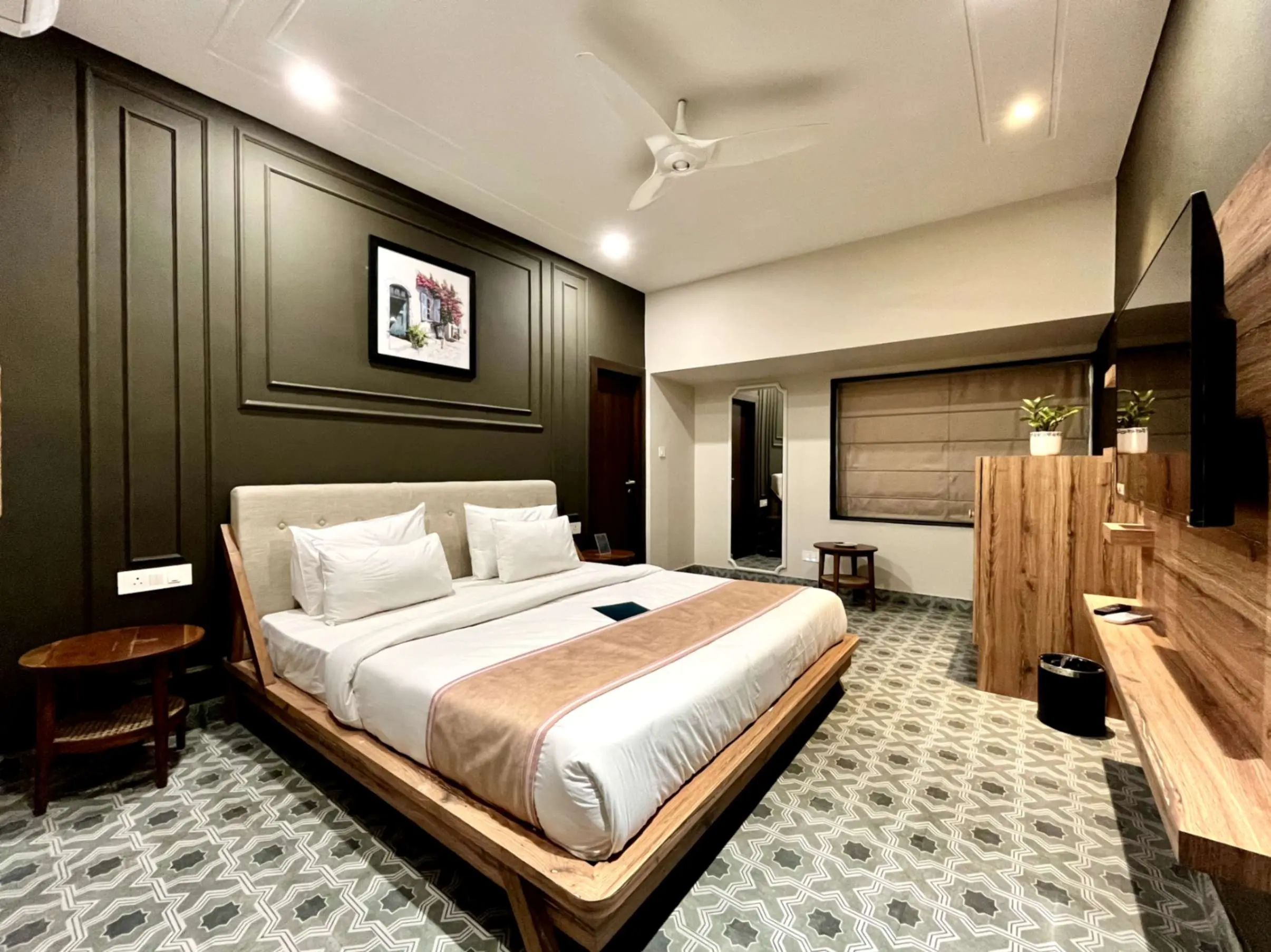 Grand Luxury Room – Ground Floor - Photo 4