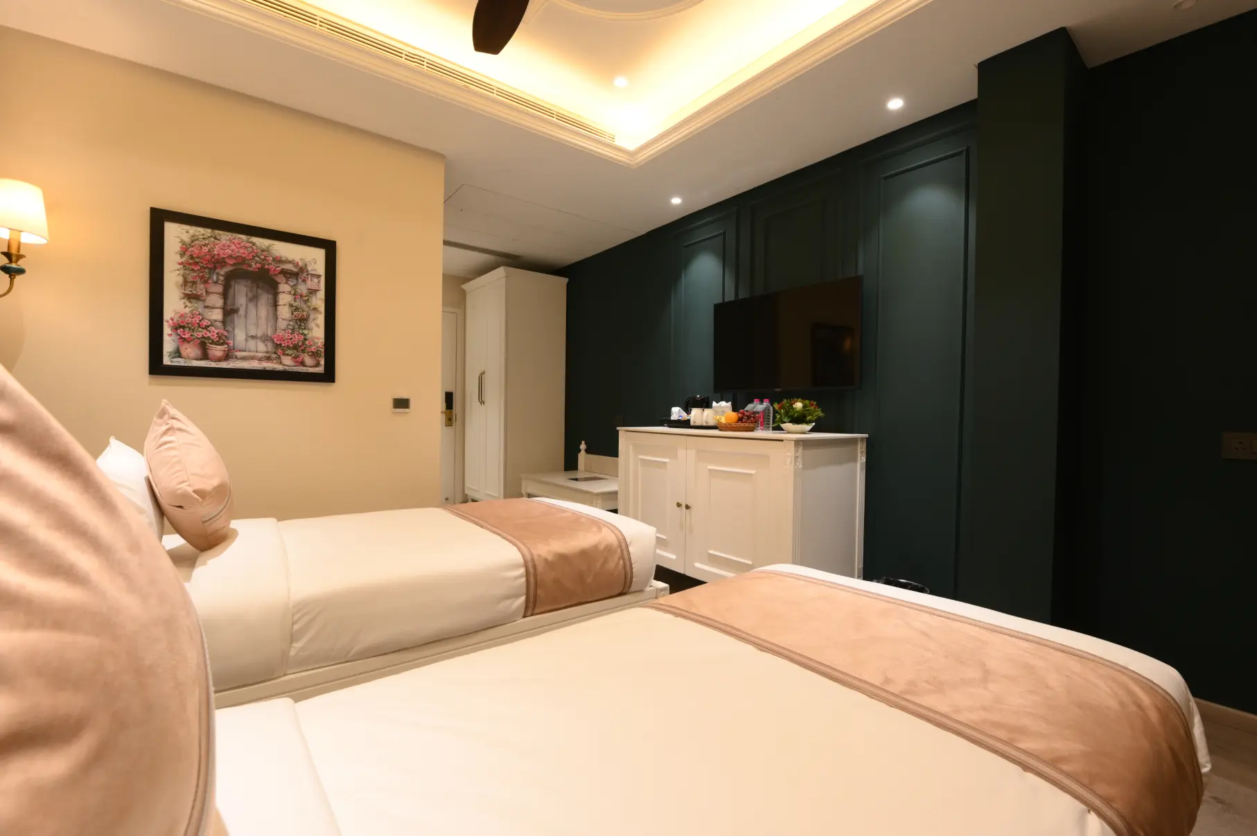 Luxury Twin Room - Attached Bathroom