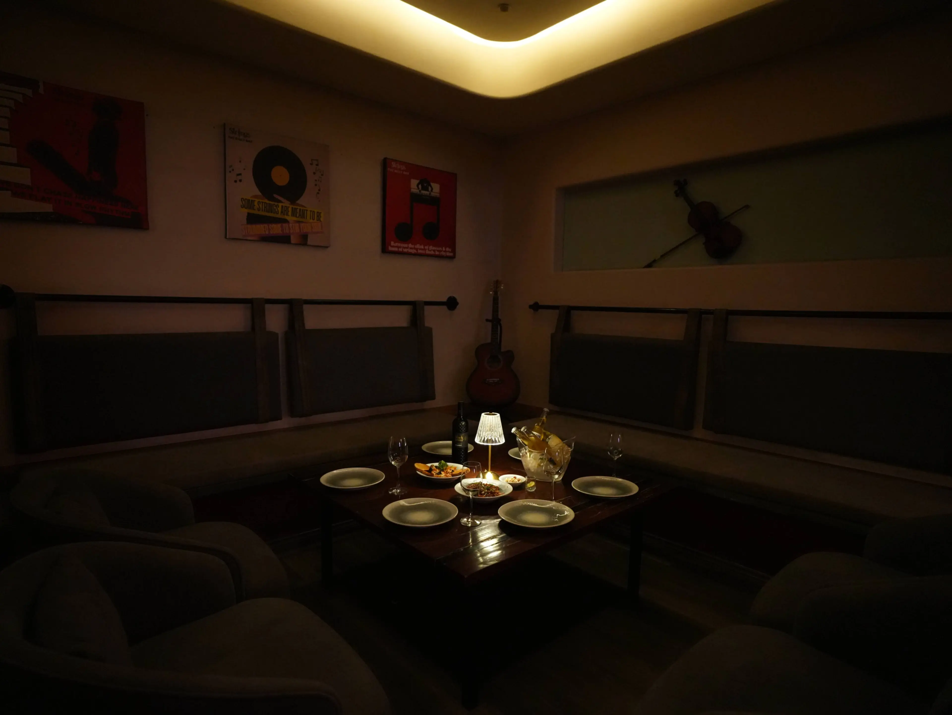 Strings Cocktail Lounge Interior 7